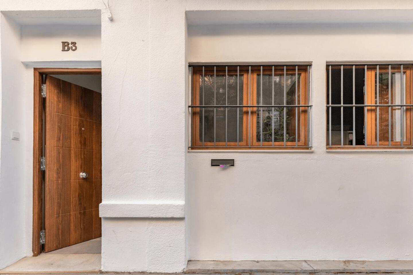 Vivienda Junto A Ruzafa - 12 Pax Y Mas Apartment Valencia Exterior photo